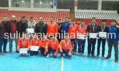 Belediyespor Güreşçilerinden madalya yağmuru.