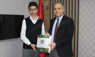 Başkan Üçok, TEOG Türkiye Birincisi Gölbaşı’nı Ödüllendirdi.