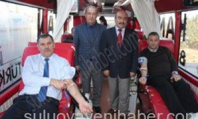 Suluovalı Sağlıkçılardan Kan Bağışı.