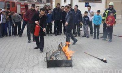 İtfaiye Ekipleri, yurtlarda tatbikat yaptı.