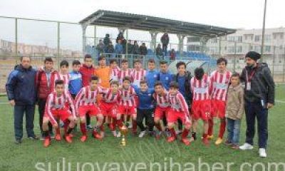 Gönüllerin Şampiyonu, Suluova Belediyespor U-15 Takımı.