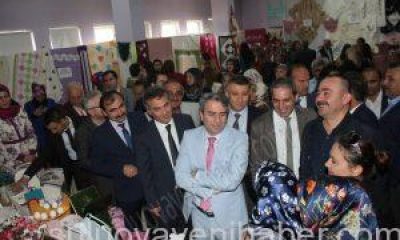 Halk Eğitim Merkezinde Yıl Sonu El Sanatları Sergisi Açıldı.