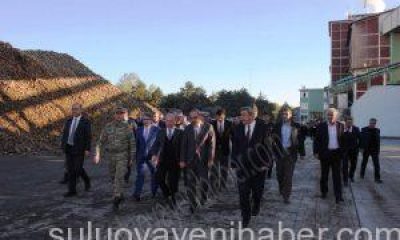 Vali Dr. Varol, Şeker Fabrikasında İncelemelerde Bulundu.