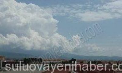 Suluova’da gökyüzünde ilginç görüntü.