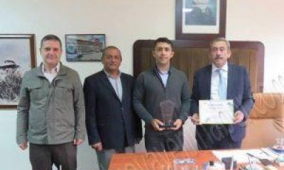 Suluovalı Milli Voleybolcumuz Mehmet Kuzucu, En İyi Libero Ödülü Kazandı.