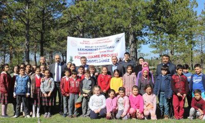 Suluovalı Öğrenciler 300 Fidanı Toprakla Buluşturdu.