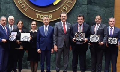 TSO Başkanı Aksu, TOBB Başkanı M. Rifat Hisarcıklıoğlu’ndan hizmet ve şeref plaketi aldı.
