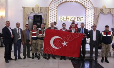 Gazi baba iki oğlunu da askere gönderdi.