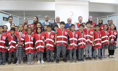 Öğrencilerden mazlum sofralarına yardım eli.