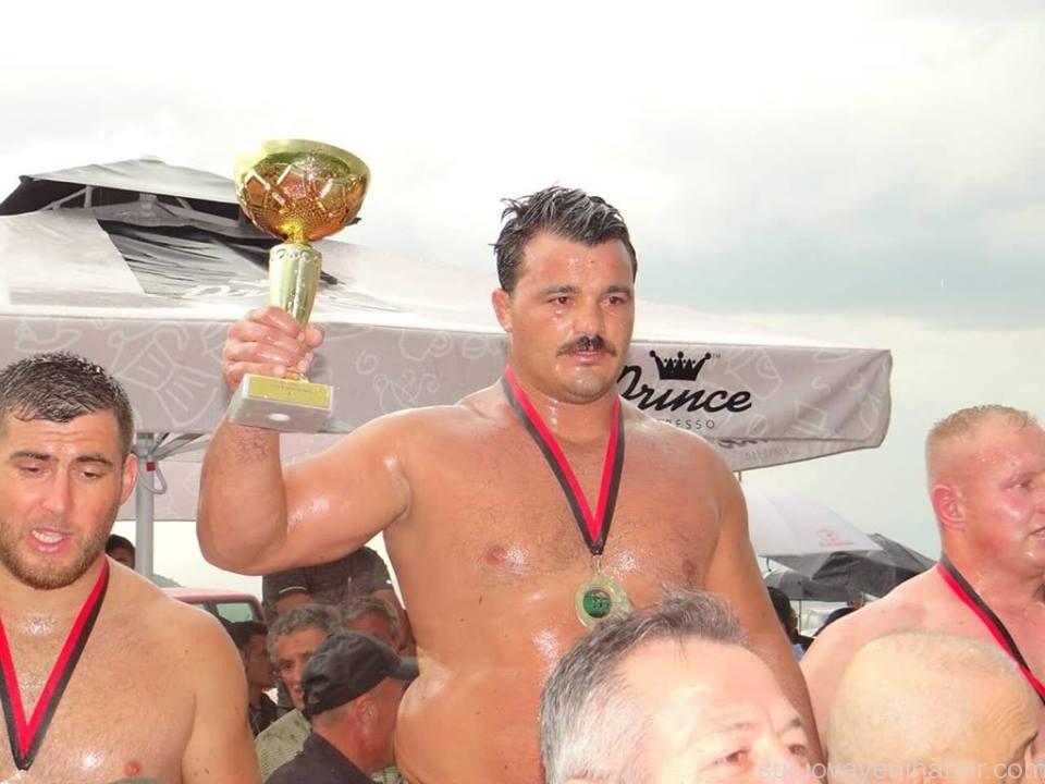 8.Etno Fest Yağlı Güreşlerini Adem Ustaoğlu Kazandı.