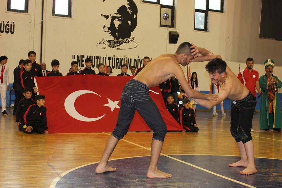 Suluova’da, 19 Mayıs Gençlik Bayramının 100. Yılı Coşkuyla Kutlandı.