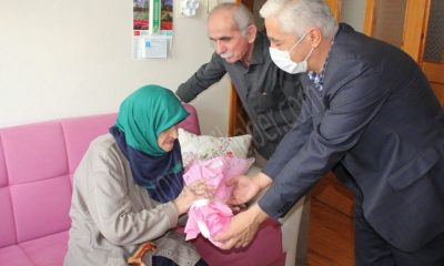 Suluova’da Anneler Gününde 100 Yaş Üstü ve Şehit Anneleri Unutulmadı