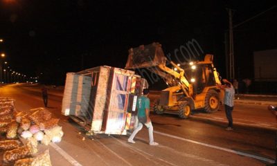 Patates yüklü kamyonet devrildi; 1 yaralı