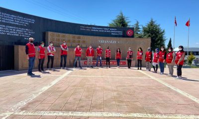 KIZILAY İLÇE GÖNÜLLÜLERİ, ŞEHİT KABİRLERİNİN BAKIMINI YAPTI