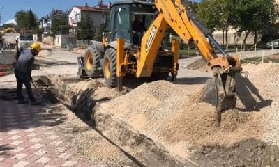 ELEKTİRİK HATLARI YER ALTINA ALINIYOR.