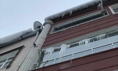 ÇATILARDAKİ BUZ SARKITLARINA DİKKAT !