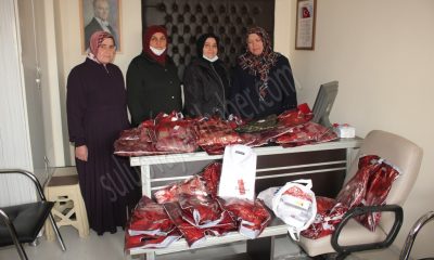 SULUOVA TAŞOVALILAR DERNEĞİNDEN İHTİYAÇ SAHİBİ ÇOCUKLARA BAYRAMLIK HEDİYESİ