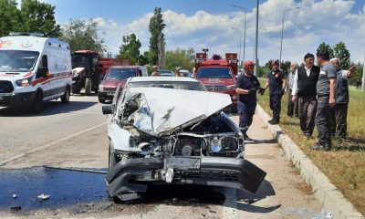 SULUOVA,DA TRAKTÖR İLE OTOMOBİL ÇARPIŞTI;4 YARALI