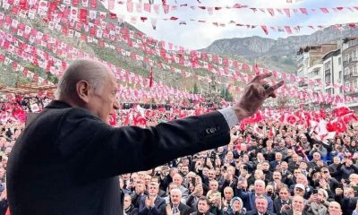 MHP Genel Başkanı Devlet Bahçeli, “Aziz Milletim Sıra Sende” sloganı ile Amasya’da partisinin düzenlediği mitingde seçmene seslendi.