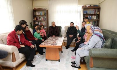 BAŞKANIMIZ ÜÇOK, İLÇEMİZE YERLEŞTİRİLEN DEPREMZEDELERİ ZİYARET ETTİ.