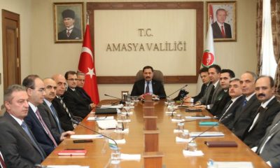 KAMU HİZMETLERİ İLE KAMU YATIRIMLARININ DEĞERLENDİRİLDİĞİ TOPLANTI YAPILDI