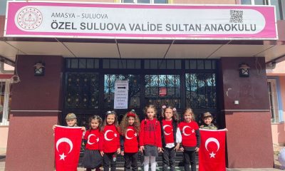 ÖZEL VALİDE SULTAN ANAOKULU ÖĞRENCİLERİNDEN “ÇANAKKALE GEÇİLMEZ” PROGRAMI