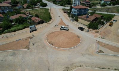 BELEDİYEMİZ, MAARİF MAHALLESİ BAYRAK CADDESİNE YENİ KAVŞAK VE KALDIRIM YAPIYOR