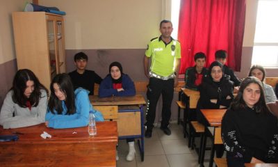 SULUOVA POLİSİ ÖĞRENCİLERE TRAFİK EĞİTİMİ VERDİ