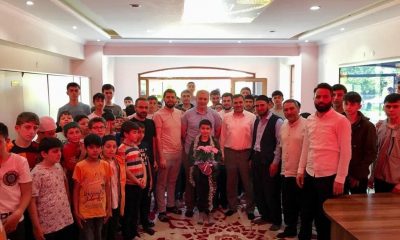 SULUOVALI ŞEHZADELER, TÜRKİYE 2. OLAN KURS ARKADAŞLARI GENÇ HAFIZ KAMİL ARZU’YU ÇOŞKUYLA KARŞILADILAR