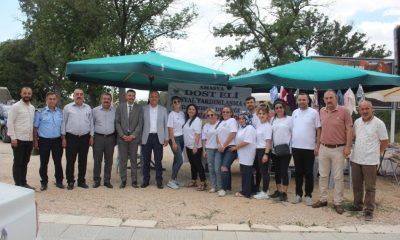 DOST ELİ DERNEĞİ SULUOVA’DA YARDIM KERMESİ AÇTI.