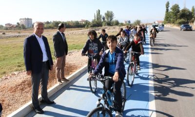 BAŞKAN ÜÇOK, BİSİKLET YOLUNDAKİ İLK ETKİNLİK STARTINI VERDİ