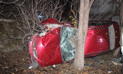 BAHÇEYE UCAN ARAÇIN SÜRÜCÜSÜ YARALANDI.