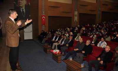 SULUOVA’DA “FARKLI YÖNLERİYLE MEHMET AKİF ERSOY” KONFERANSI DÜZENLENDİ.