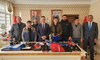 KAYMAKAM ŞAFAK GÜRÇAM ENGELLİLER SPOR KULÜBÜNE MALZEME DESTEĞİNDE BULUNDU