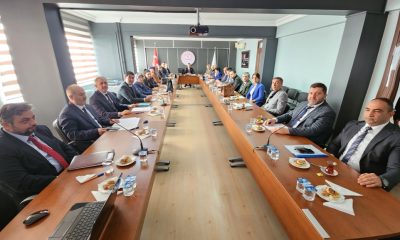 SULUOVA’DA KURUM MÜDÜRLERİ İLE DEĞERLENDİRME TOPLANTISI YAPILDI