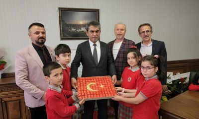 BAŞKANI RİFAT UZUN’DAN ÖĞRENCİLERE YEREL YÖNETİMLER DERSİ