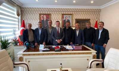 MUHTARLAR DERNEĞİ YENİ YÖNETİMİ KAYMAKAM GÜRÇAM’I ZİYARET ETTİ