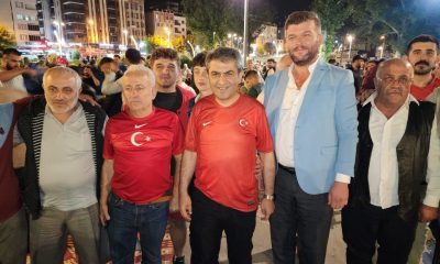 A MİLLİ TAKIMIMIZIN ZAFERİNİ SULUOVA HALKI ÇOŞKUYLA KUTLADI.