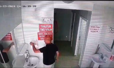 CAMİ TUVALETİNDEKİ SABUNLUĞUN ÇALINMA ANINI GÜVENLİK KAMERASI KAYDETTİ