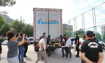 AMASYA’DA ALÜMİNYUM YÜKLÜ TIRDAN 23 KAÇAK GÖÇMEN ÇIKTI!