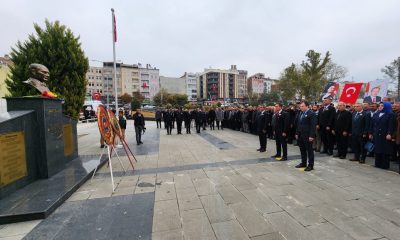 SULUOVA’DA, 10 KASIM ATATÜRK’Ü ANMA ÇELENK TÖRENİ YAPILDI.