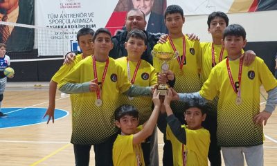 SULUOVA ŞEHİT MUSTAFA BİLGİLİ ORTAOKUL VOLEYBOL TAKIMI İL ŞAMPİYONU OLDU