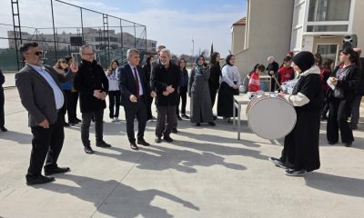 SULUOVA’DA RAMAZAN AYININ GELİŞİ ÖĞRENCİLERE PAMUK ŞEKER VE KÖFTE EKMEK İKRAMIYLA KUTLANDI