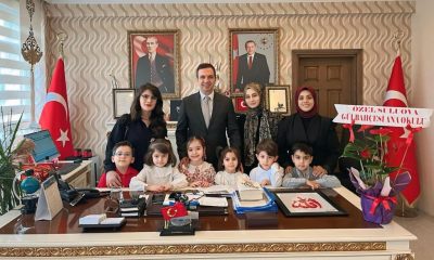 ÖZEL GÜLBAHÇESİ ANAOKULU MİNİKLERİ, KAYMAKAM GÜRÇAM’I ÇOCUK ŞENLİĞİNE DAVET ETTİ