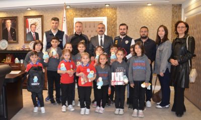 İL EMNİYET MÜDÜRÜ SARAÇ, TÜRKİYE DERECESİ ELDE EDEN SULUOVALI ÖĞRENCİLERİ ÖDÜLLENDİRDİ