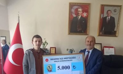 MÜFTÜLÜĞÜN UMRE ÖDÜLLÜ BİLGİ YARIŞMASININ ÖDÜLLERİ SAHİPLERİNİ BULDU