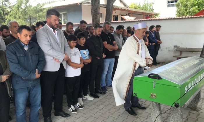 SULAMA KANALINDA BOĞULAN ÖĞRENCİ HASAN FURKAN UYSAL, DUA VE GÖZYAŞLARIYLA DEFNEDİLDİ