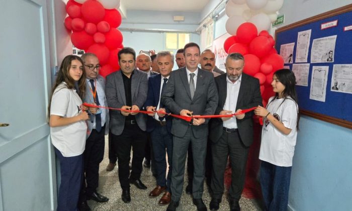 SULUOVA ATATÜRK ORTAOKULUNDA TÜBİTAK BİLİM FUARI AÇILDI