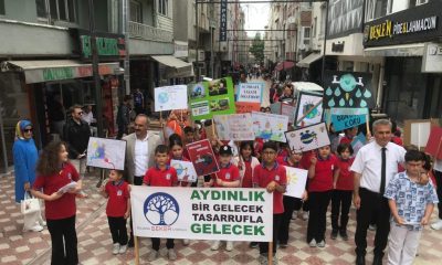 SULUOVA’DA ÖĞRENCİLER SU TASARRUFU İÇİN FARKINDALIK YÜRÜYÜŞÜ YAPTI