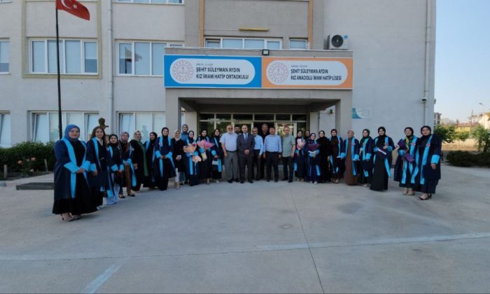 SULUOVA ŞEHİT SÜLEYMAN AYDIN KIZ ANADOLU İMAM HATİP LİSESİ 10. DÖNEM MEZUNLARINI UĞURLADI